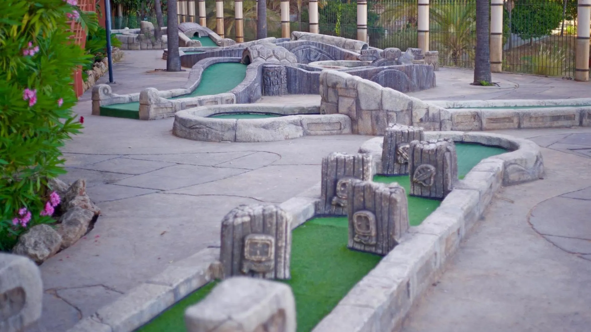 **** Ξενοδοχείο Holiday World Polynesia Benalmádena Ισπανία